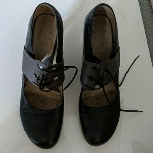 John Fluevog Bellevues - Mollie Johnson